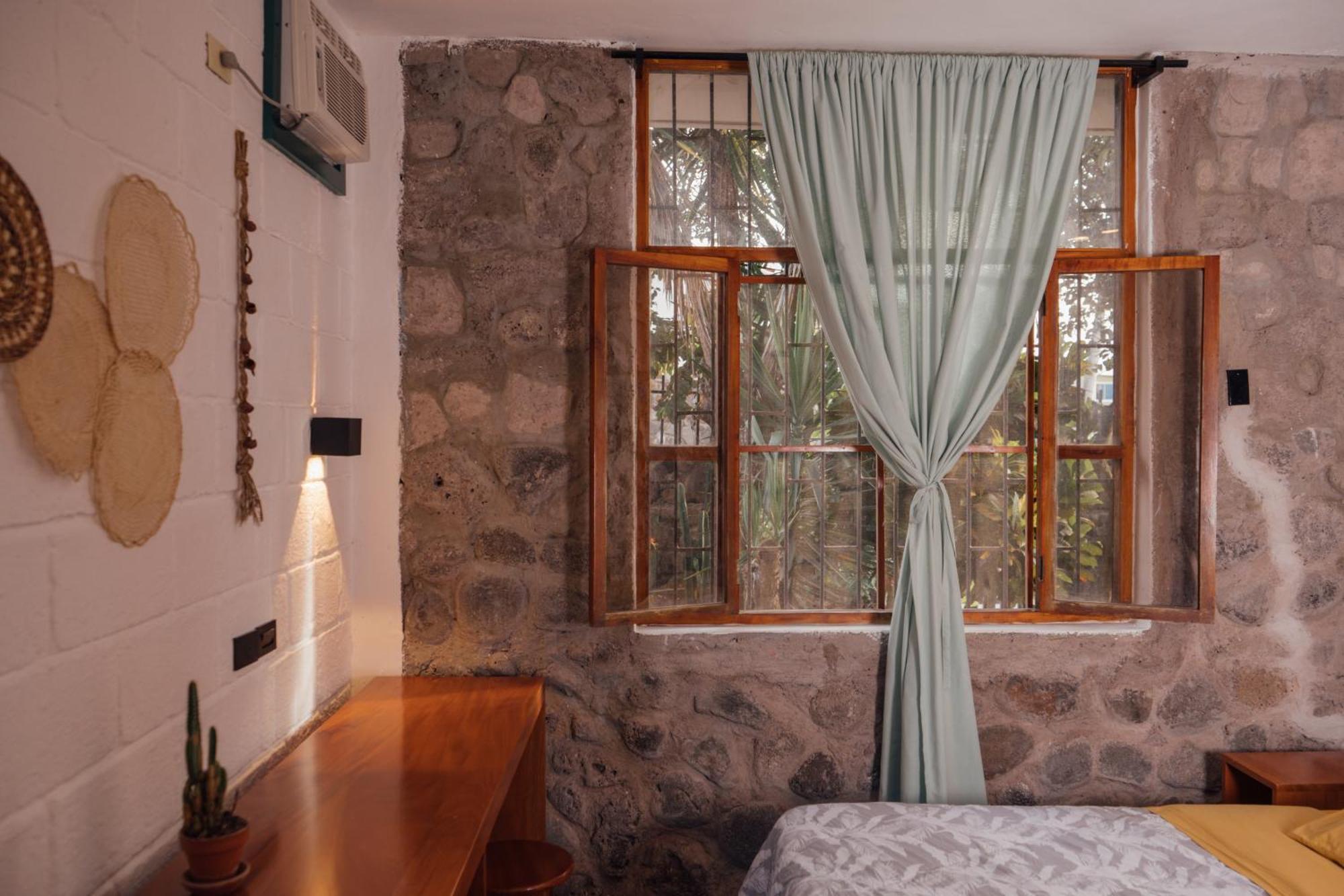 Hostal Pimampiro Пуэрто-Бакерисо-Морено Экстерьер фото