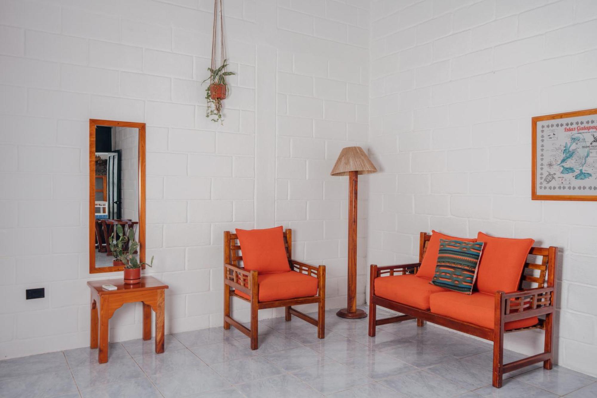 Hostal Pimampiro Пуэрто-Бакерисо-Морено Экстерьер фото