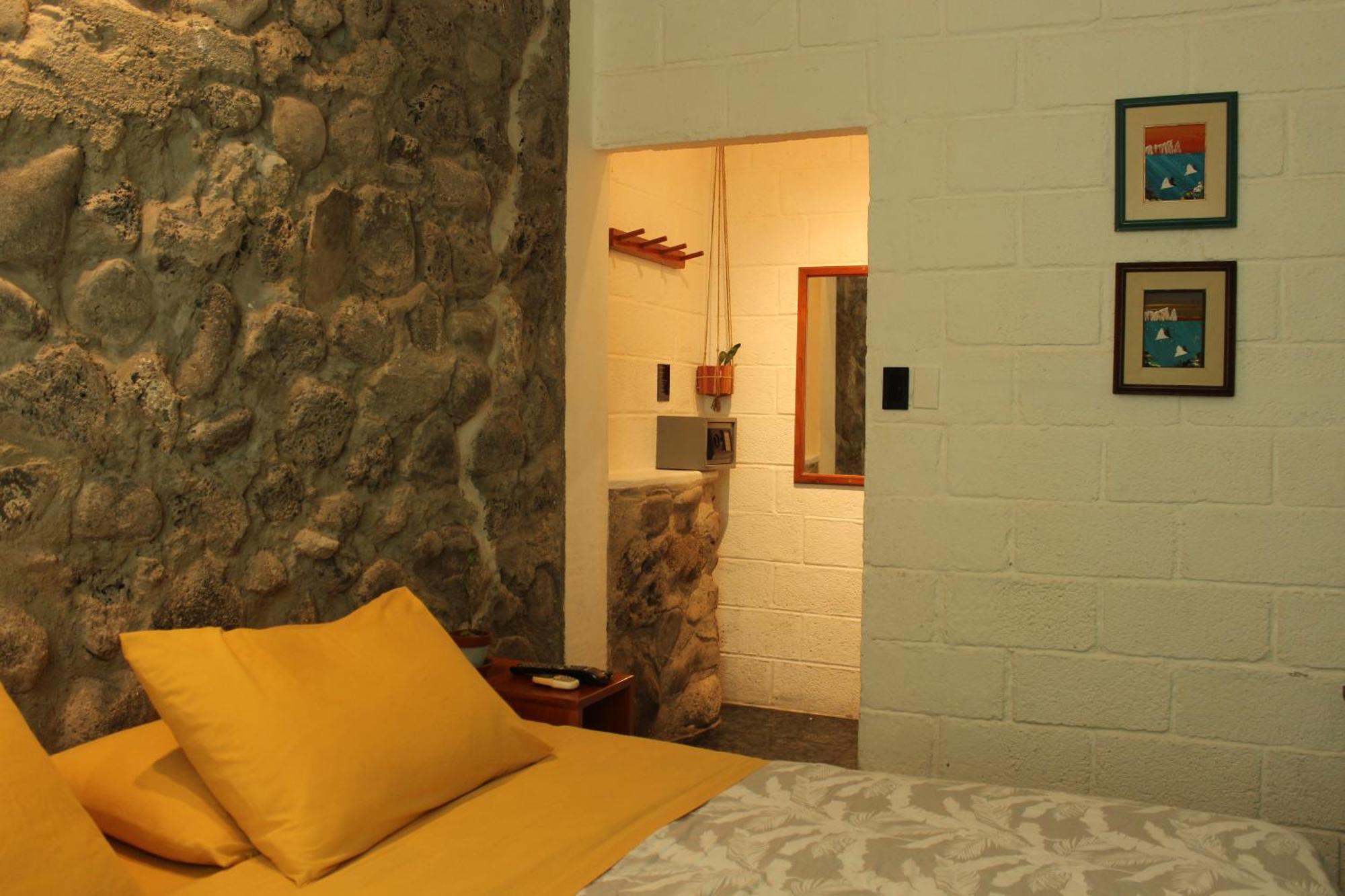 Hostal Pimampiro Пуэрто-Бакерисо-Морено Экстерьер фото